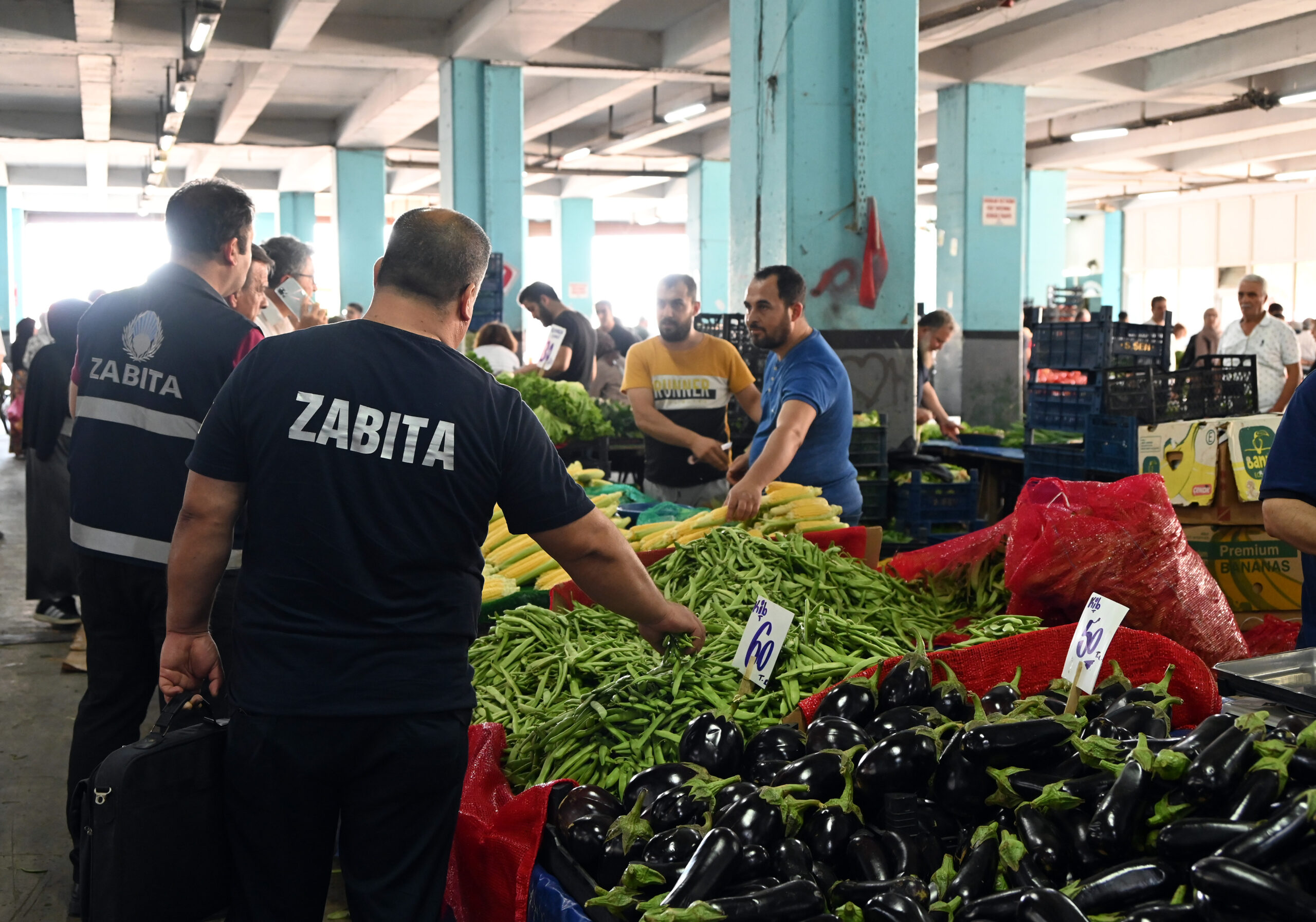 Yalova Belediyesi’nden pazar ve marketlere ürün künyesi denetimi