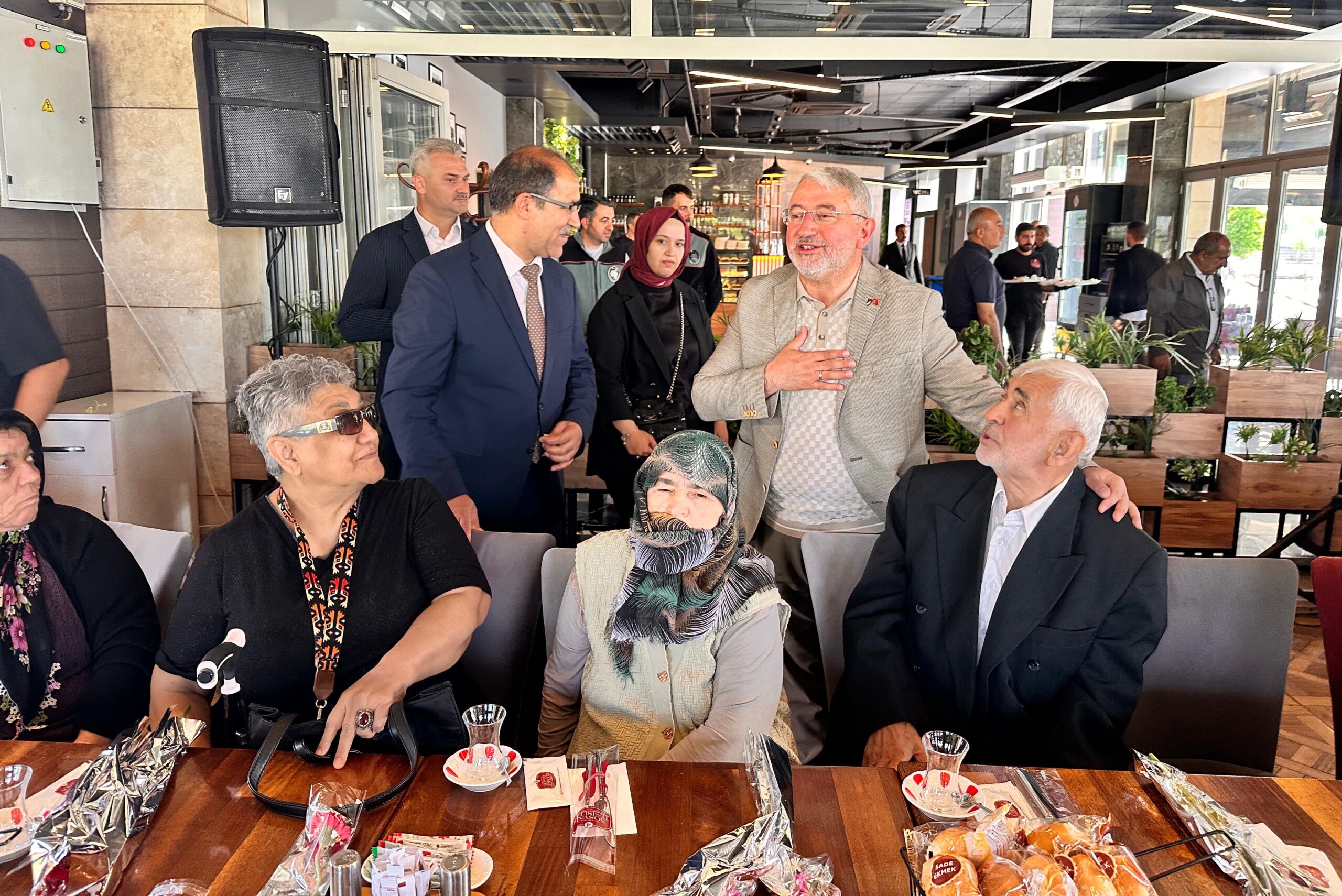 Çorum Belediyesi, kahvaltı programı düzenledi