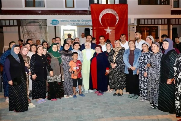 Bakan Göktaş ve Vali Karakaya, Ahlat’taki Ahıska Türklerini ziyaret etti