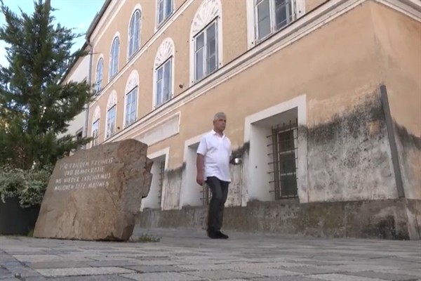 Hitlerin doğduğu kent, sokak isimlerinden Nazi isimlerini kaldırıyor