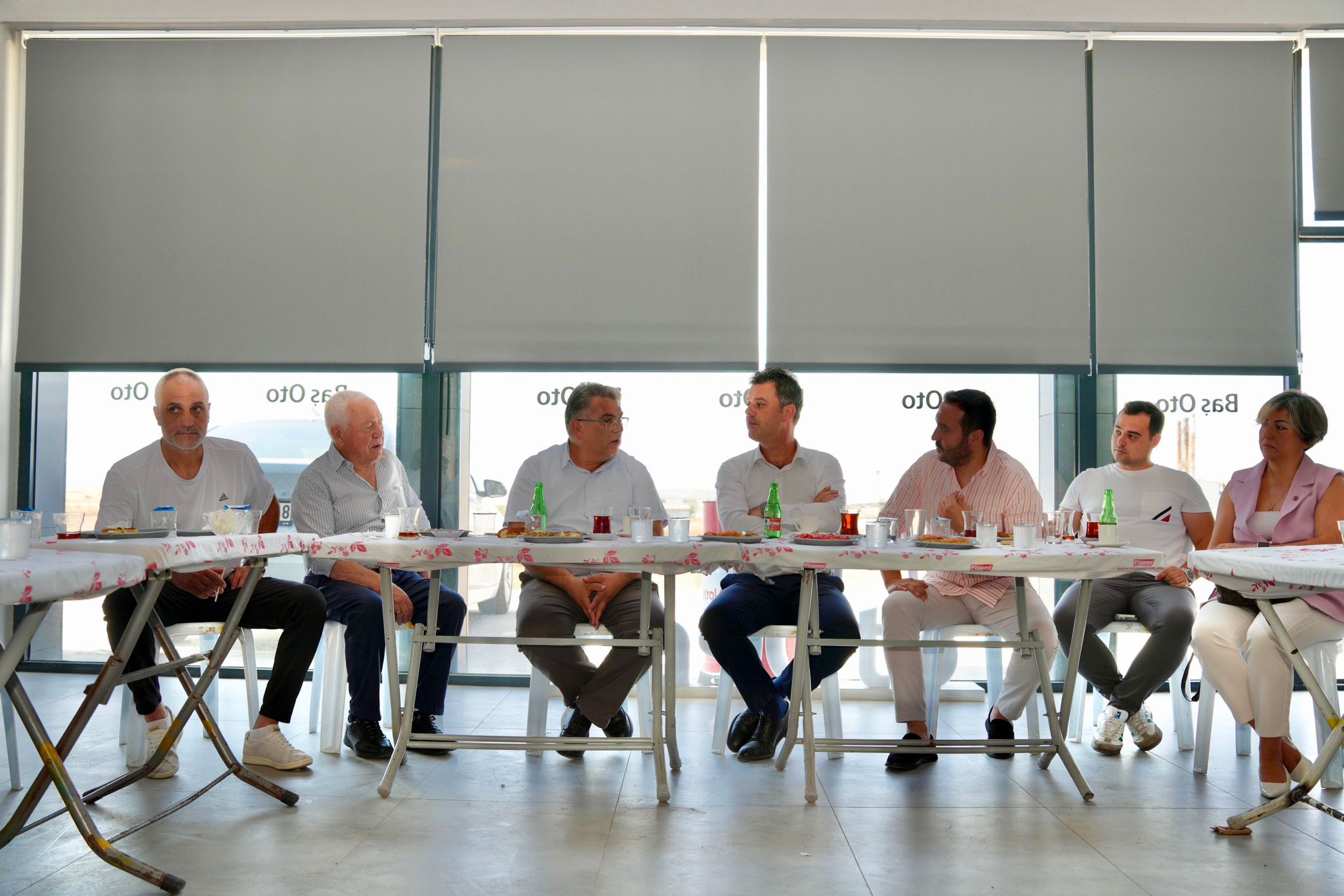 Başkan Sarıkurt, Nazlıgül Oto Center esnafını ziyaret etti