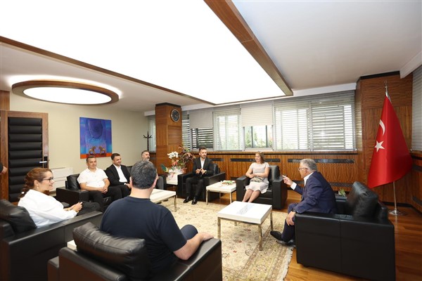 Başkan Büyükkılıç, Bilişim Akademisi’nin danışma kurulu üyeleriyle buluştu