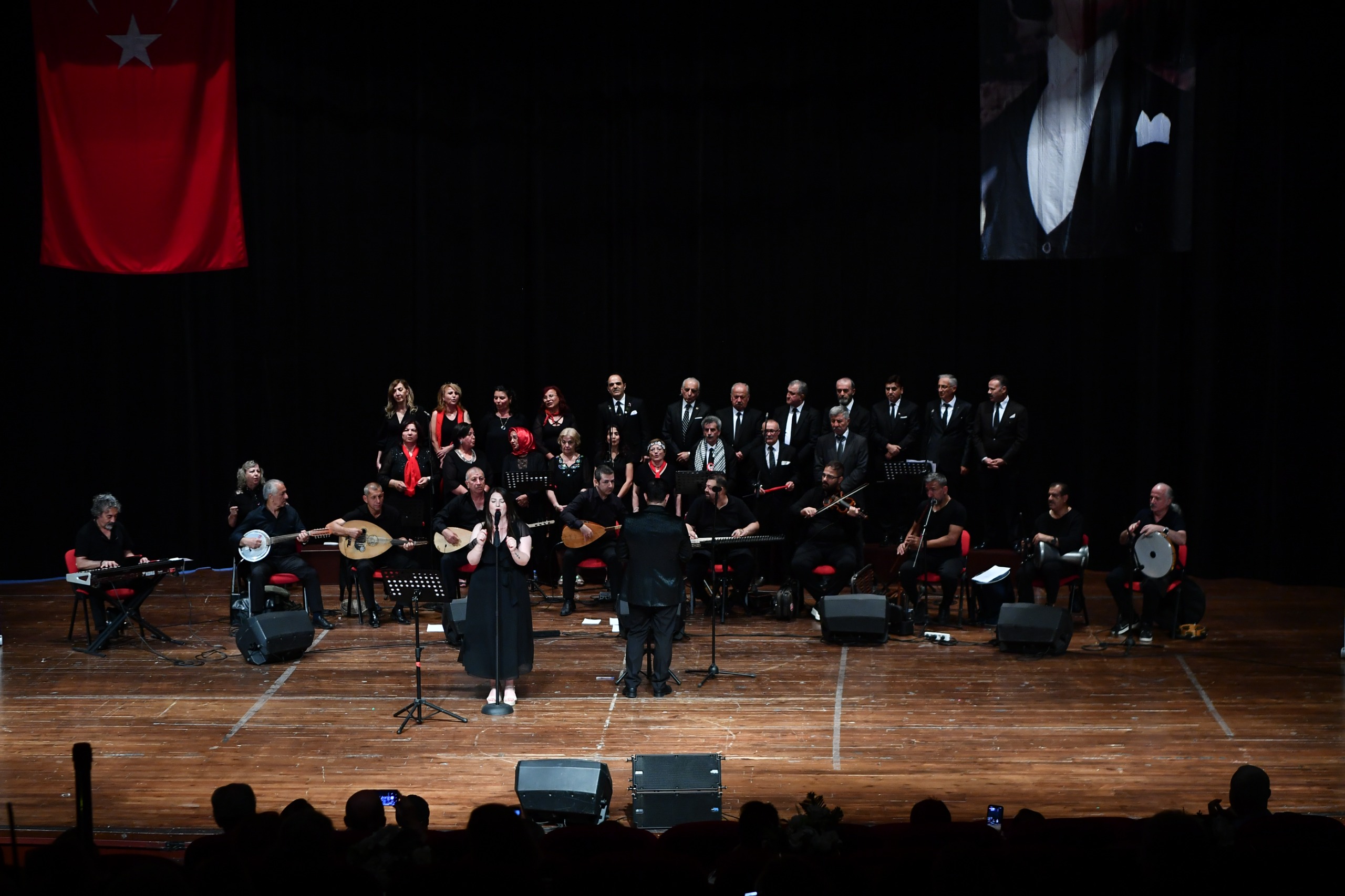 Mamak’ta Emekliler Günü’ne özel panel ve konser