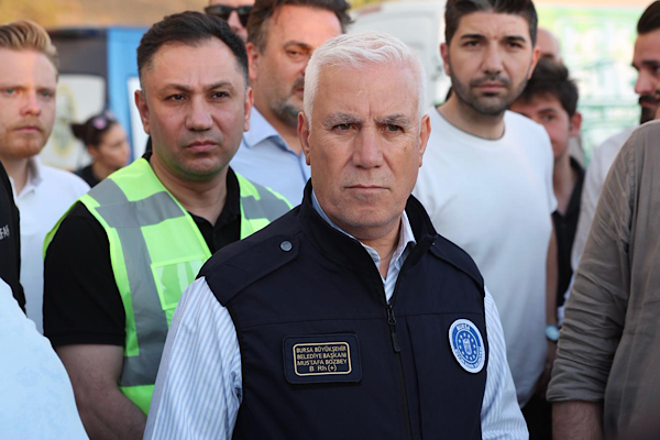 Bozbey: Yangının 6 noktada aynı anda başlaması düşündürücü