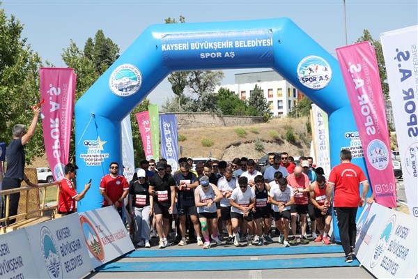 Kayseri’de “15 Temmuz Demokrasi ve Milli Birlik Günü Koşusu” gerçekleşti
