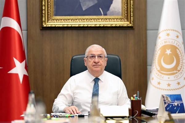 Bakan Güler, Endonezya Savunma Bakanı Sjamsoeddin ile görüştü