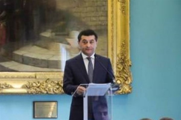 Saidov, Afganistan Geçici Başbakanı Akhund ile bir araya geldi