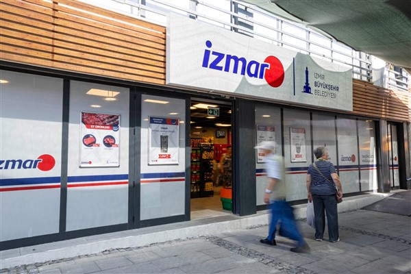 İZMAR, Tarihi Kemeraltı Çarşısı’nda açıldı