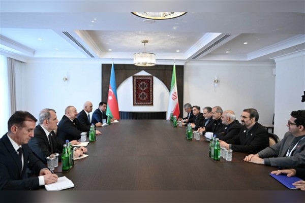 Aliyev, İranlı mevkidaşı ile görüştü