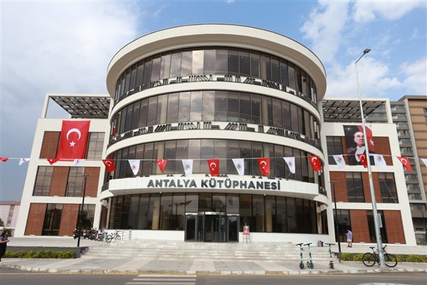 Antalya Kütüphanesi’nde online randevu dönemi