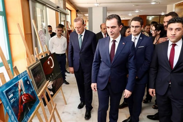 Vali Karakaya’dan 15 Temmuz temalı sergiye ziyaret