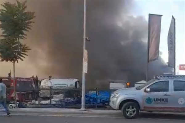 Malatya’da alışveriş merkezinde yangın