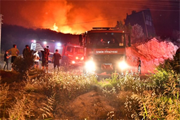 Seferihisar Mersin Alanı Mahallesi’ne itfaiyeden koruma kalkanı