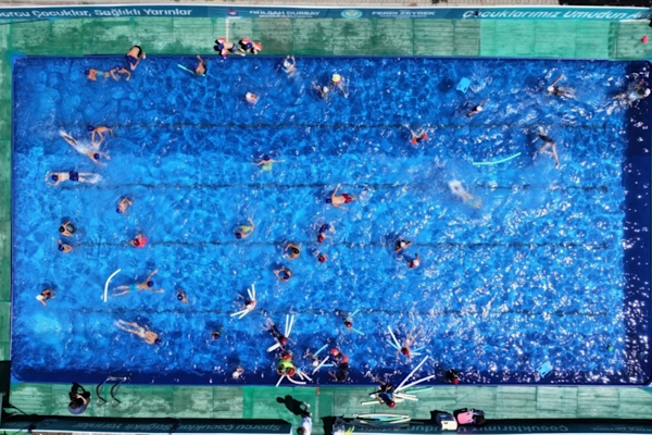 Manisa’da ”Havuzlar Bizden, Mutlu Gülüşler Sizden” projesi hizmete geçti