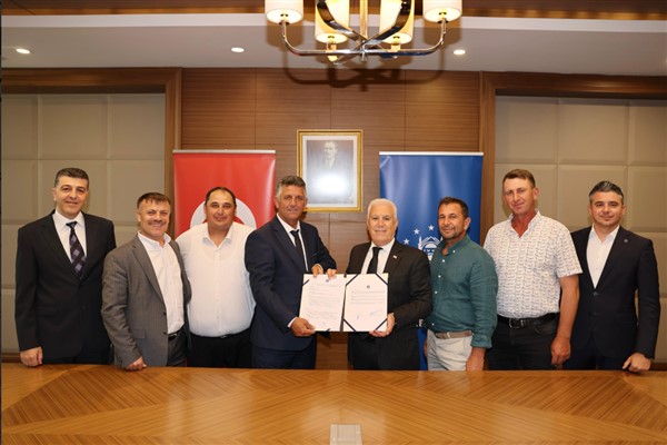 Bursa Büyükşehir Belediyesi’nden Bursalı üreticiye ekipman desteği