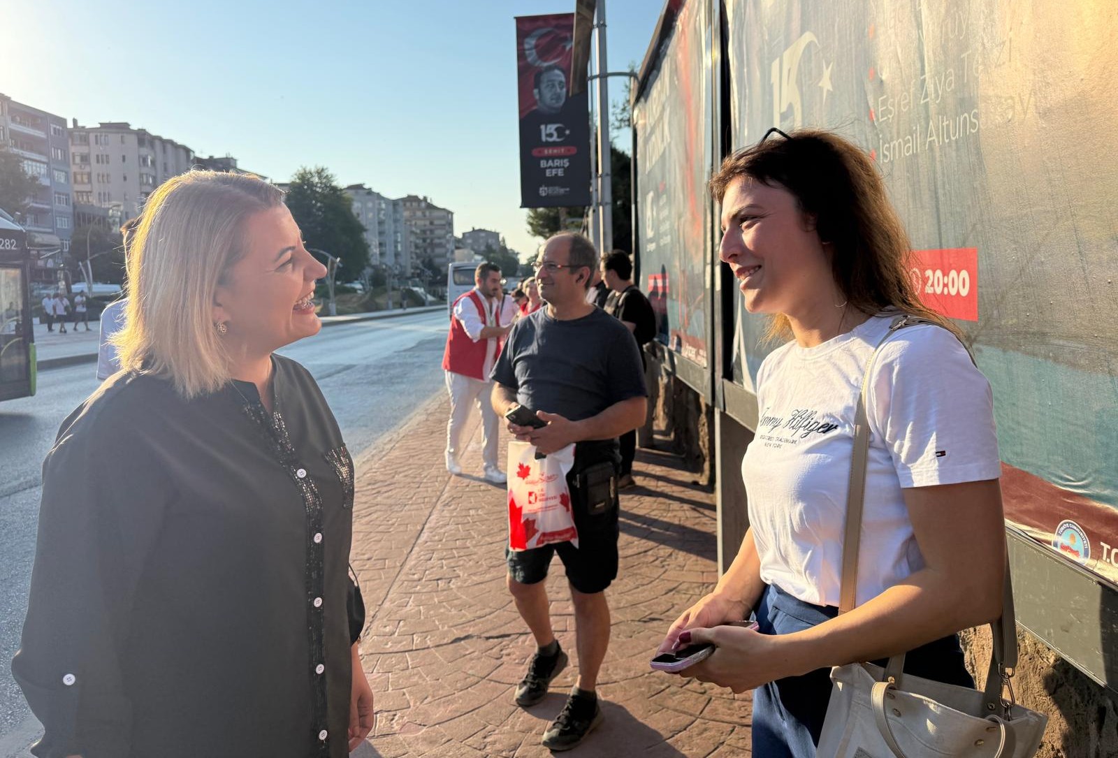 Başkan Hürriyet’ten emekçilere günaydın ziyaretleri devam ediyor