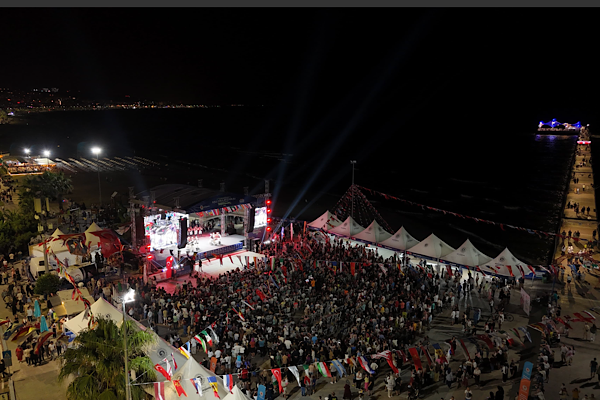 Samsun’da 35. Uluslararası Halk Oyunları Festivali başladı