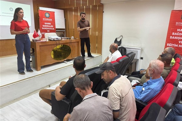 Bismil Belediyesi’nden madde bağımlılığına karşı eğitim