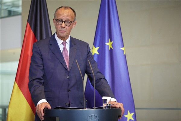 Merz: Britanyalıların Avrupa’ya yeniden yakınlaşması iyi bir gelişme