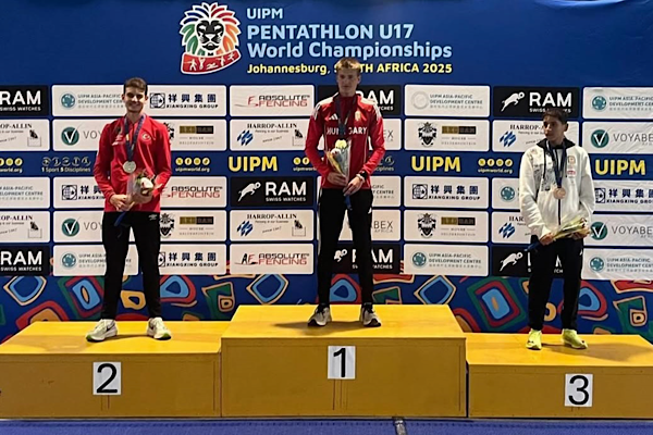 Pentatlet Arda Meriç’ten gümüş madalya