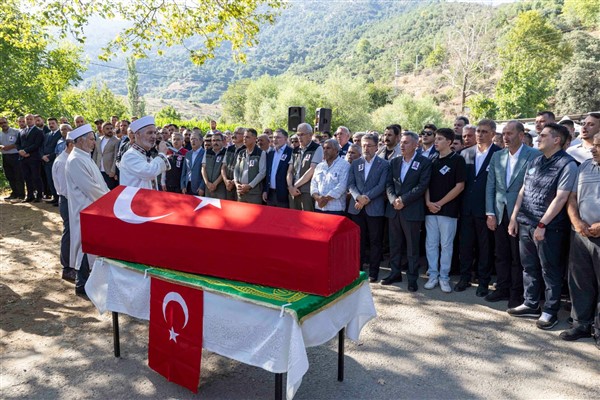Orman işçisi Şahin, son yolculuğuna uğurlandı