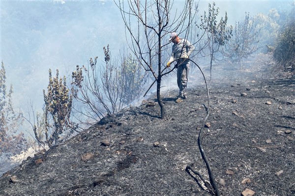 Gazipaşa’daki yangında soğutma ve müdahale çalışmaları devam ediyor