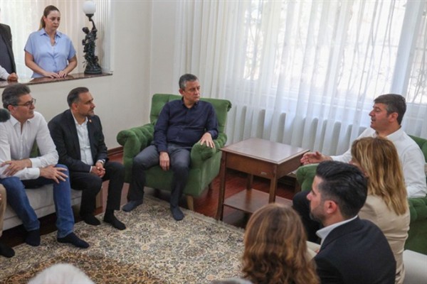CHP Genel Başkanı Özel’den Tutdere’ye ziyaret
