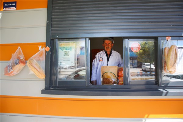 Küllüoba ekmeğinin satışı Halk Ekmek büfelerinde de başladı