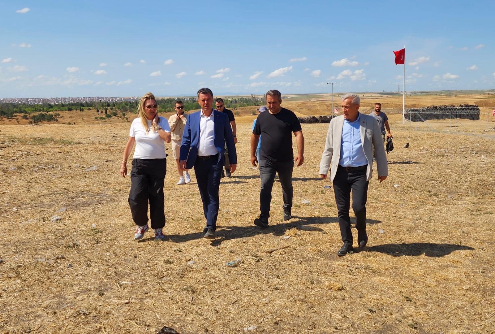 Başkan Sarıkurt, Çorlu Kalesi’ndeki kazı çalışmalarını inceledi