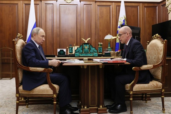 Putin, Udmurt Devlet Başkanı Brechalov ile toplantı yaptı