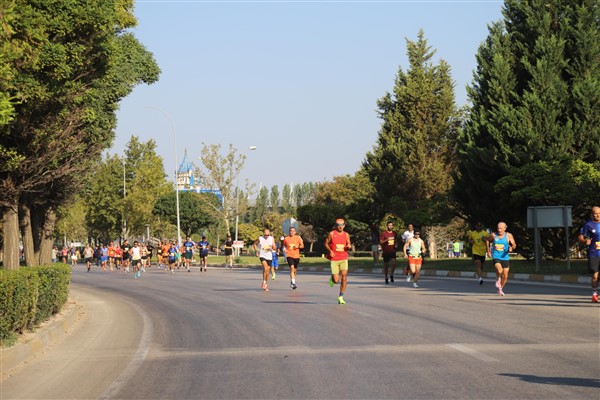 Eskişehir Yarı Maratonu nedeniyle bazı yollar kapatılacak