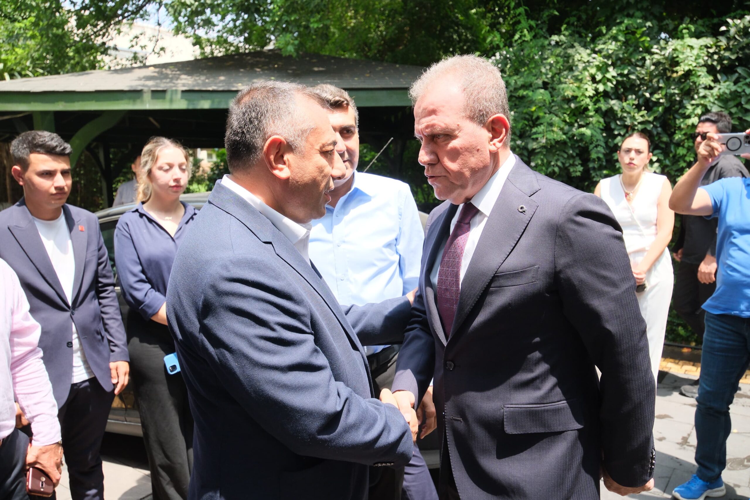 Başkan Seçer’den, Adana Büyükşehir Belediyesi’ne destek ziyareti