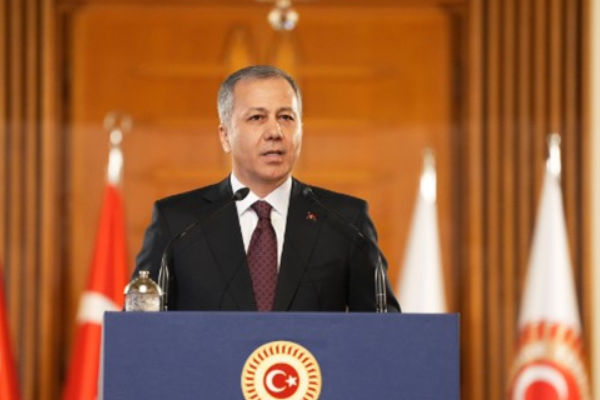 Bakan Yerlikaya, 15 Temmuz şehidi Kaşaltı’nın ailesini ziyaret etti