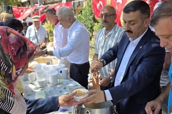 İYİ Parti Osmangazi İlçe Başkanlığı’ndan aşure günü etkinliği