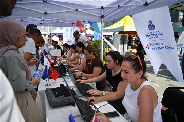 Beylikdüzü’nde Kariyer Fuarı düzenlendi