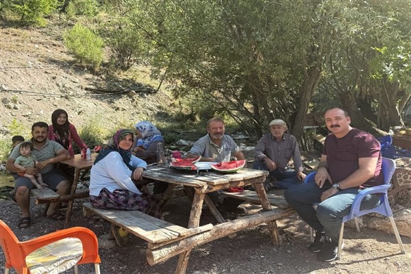 Başkan Kotan tarihi ambarları inceledi