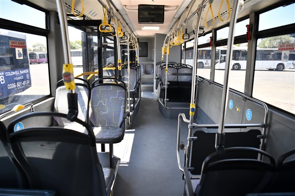 Çanakkale’de toplu taşıma araçları rutin olarak temizleniyor