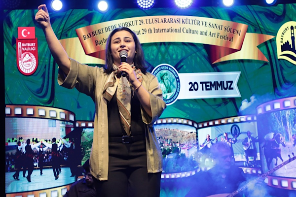Dede Korkut Şölenleri’nde Bayburtlu sanatçılar sahne aldı