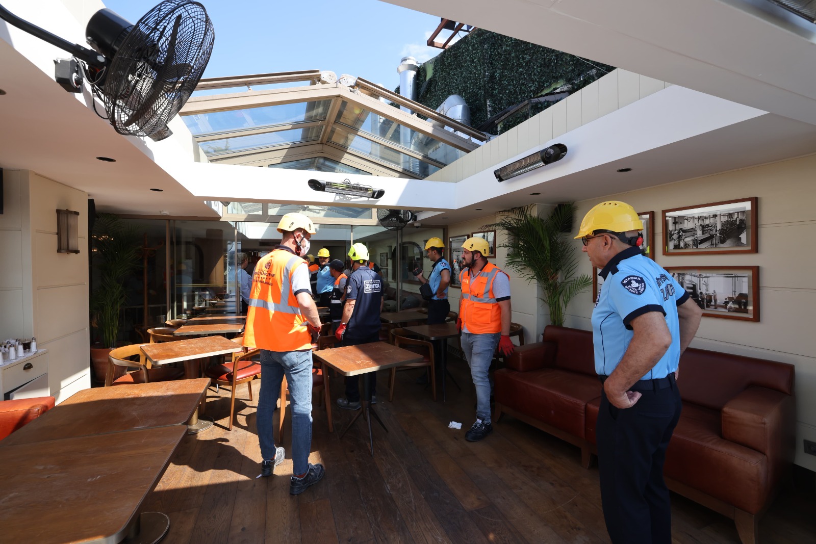 İBB, boğazda kaçak yapılara karşı yıkım sürecini başlattı