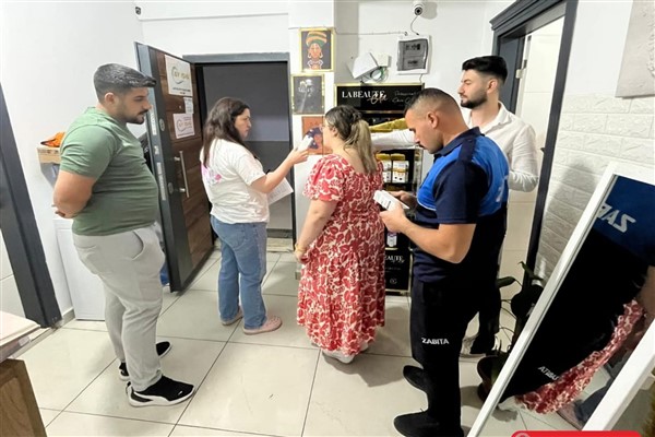 Altınözü’nde hijyen ve ruhsat kontrolleri yapıldı