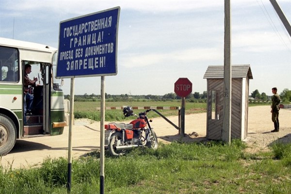 Letonya 841 Rus vatandaşını daha sınır dışı edecek