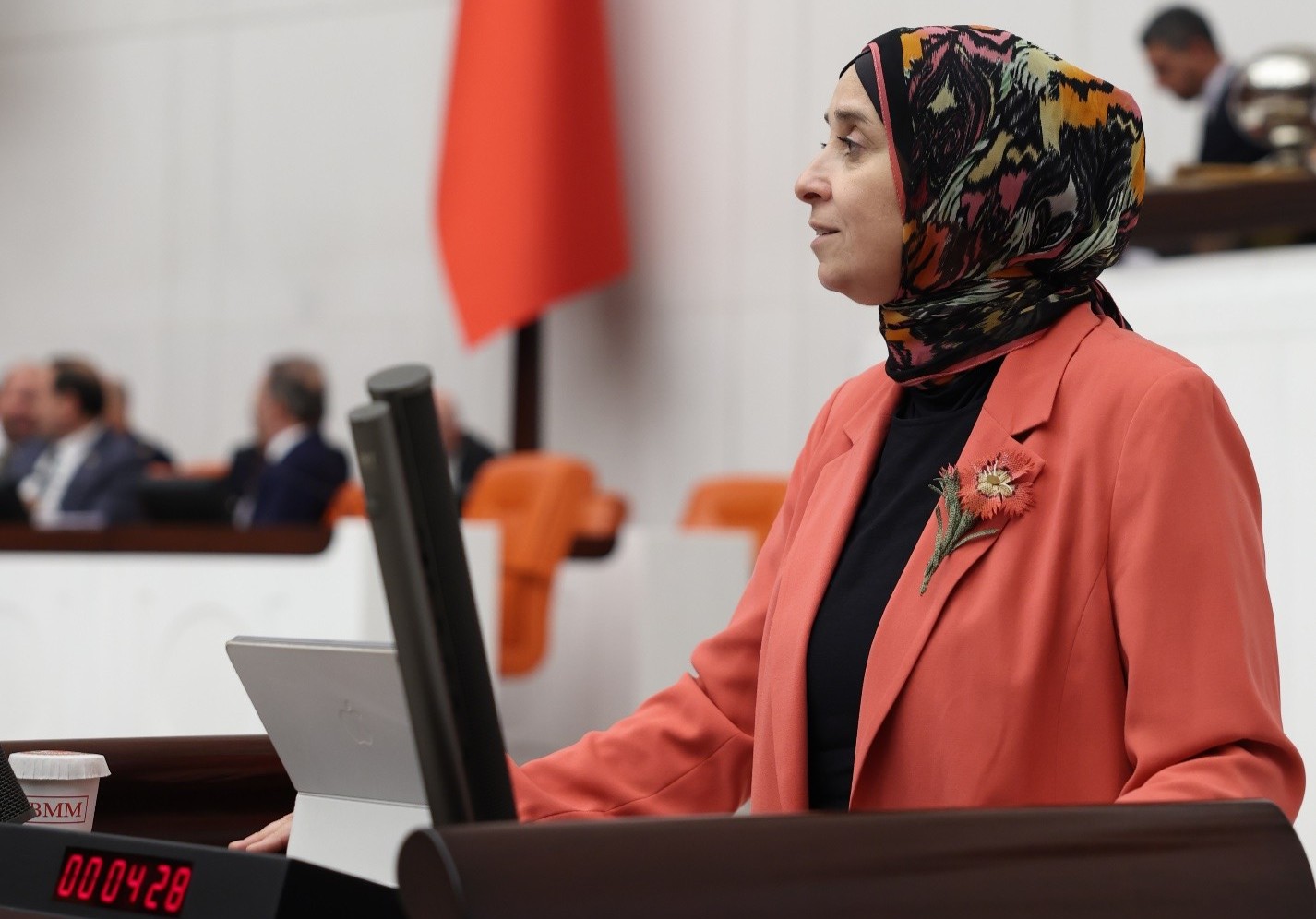 DEVA Partili Esen: Emeklinin hakkı insan onuruna yaraşır bir hayattır