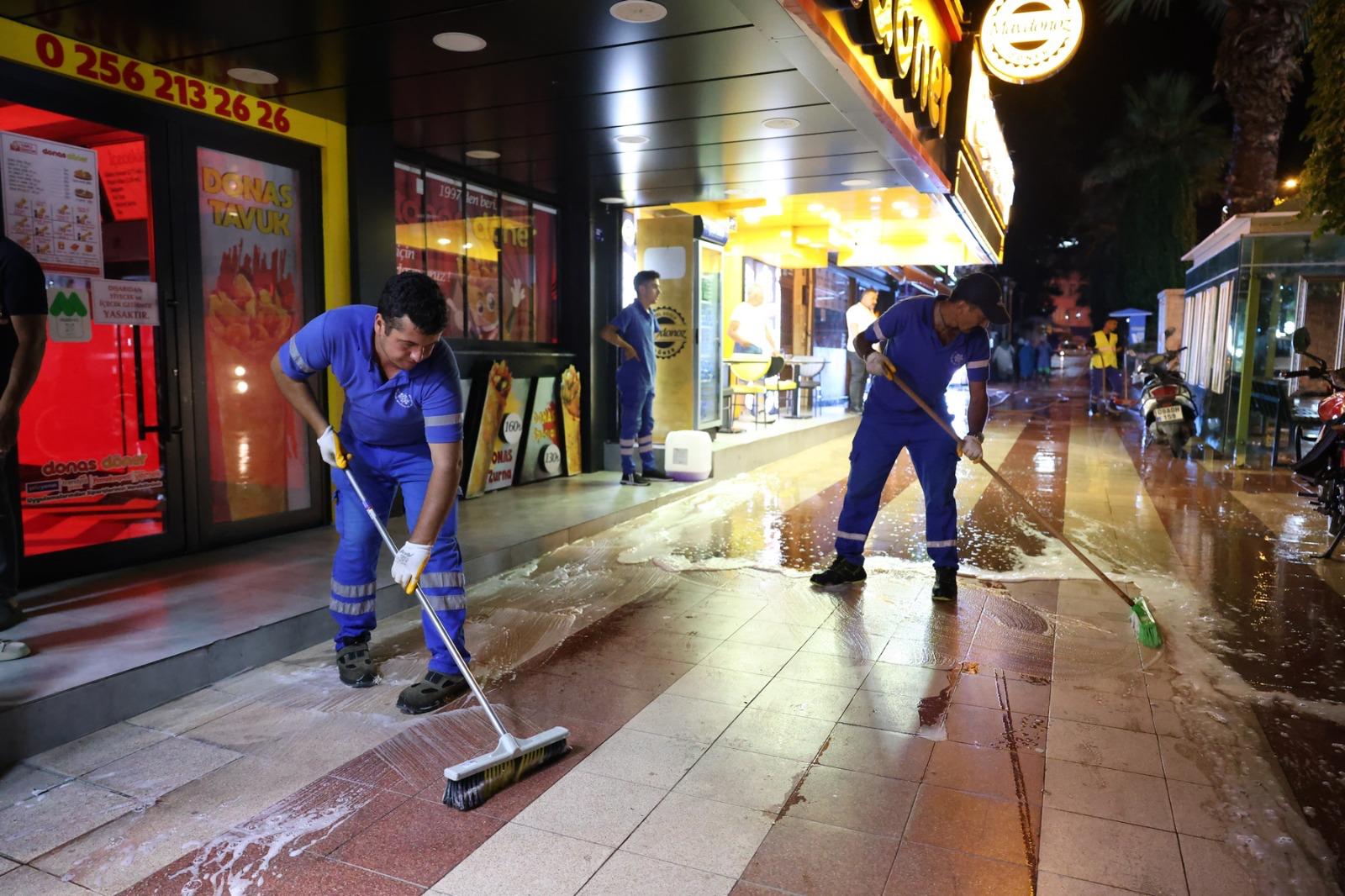 Aydın Büyükşehir Belediyesi’nden temizlik çalışması