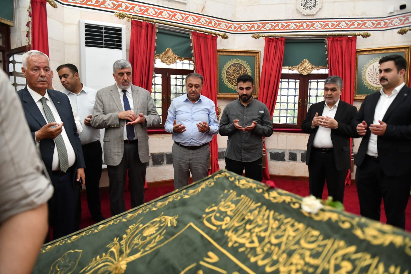 Vali Şıldak, Eyyüp Nebi’de incelemelerde bulundu