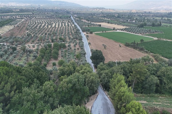 Dipsiz ve Taşkesik mahallerini birbirine bağlayan yolda çalışmalar tamamlandı