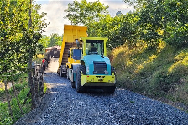 Akkuş’tan Samsun’a bağlantı sağlayan yolda asfalt çalışması başlatıldı