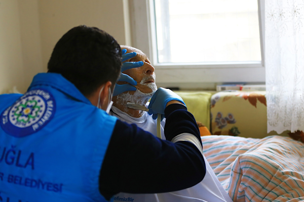 Muğla’da evde bakım hizmeti 26 bin haneye ulaştı