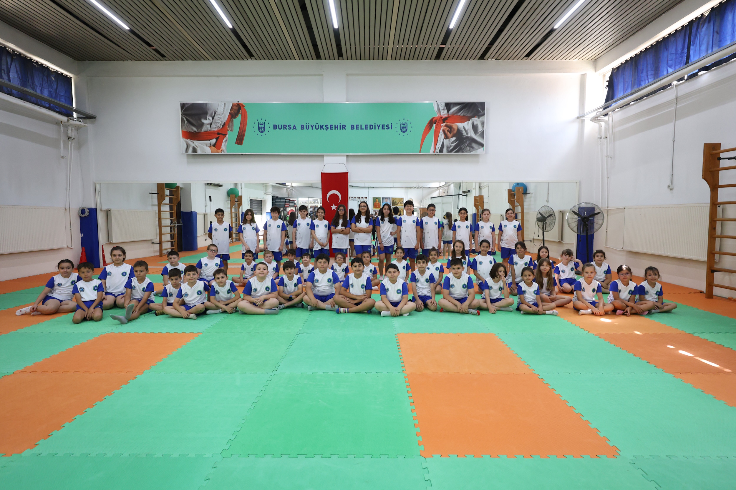 Bursa Büyükşehir Belediyesi Yaz Spor Okulları’nda eğitimler başladı