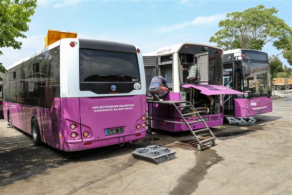 Van Büyükşehir, 7 ayda 7 bin 180 bakım-onarım işi yaptı