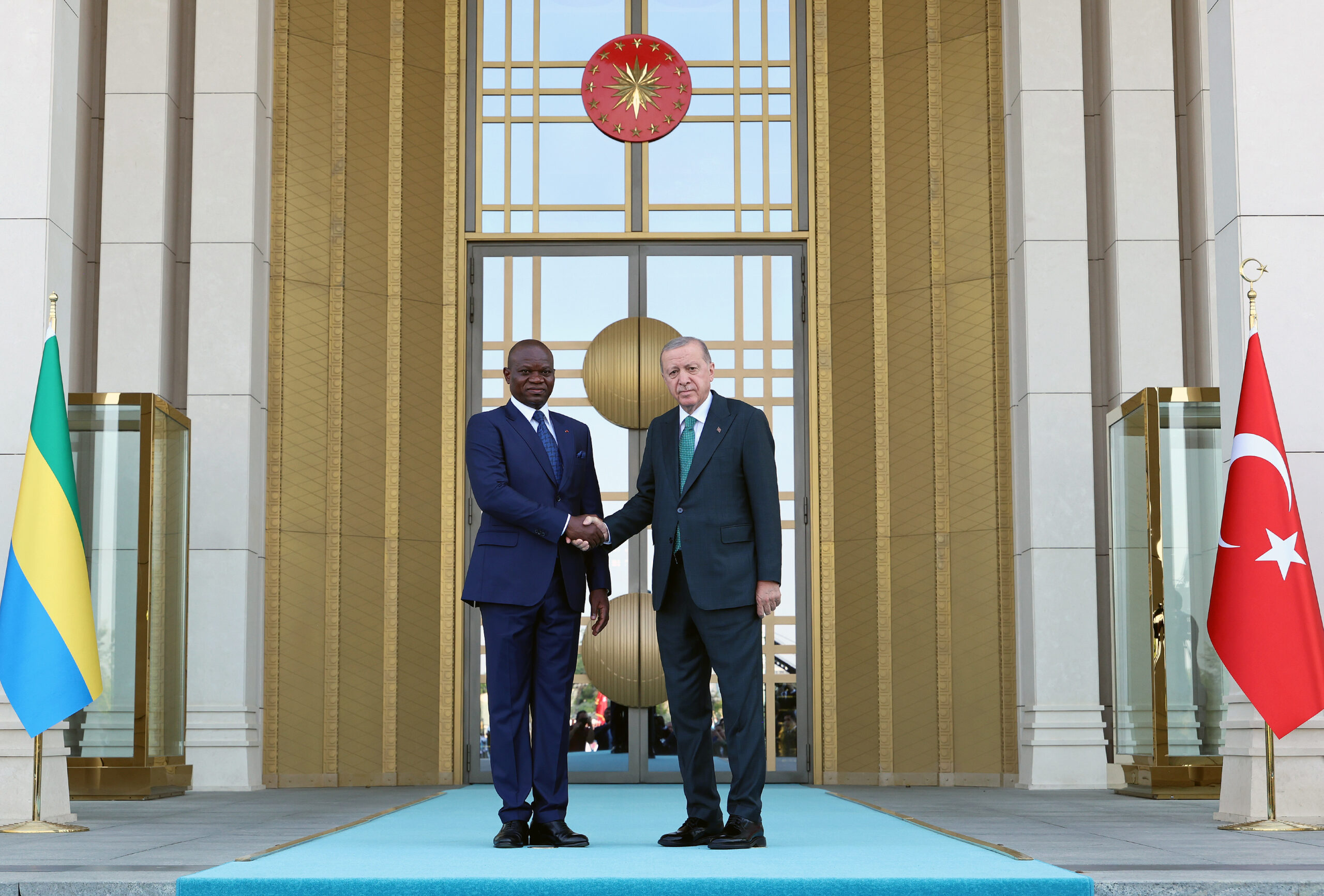 Cumhurbaşkanı Erdoğan, Gabon Cumhurbaşkanı Nguema ile bir araya geldi